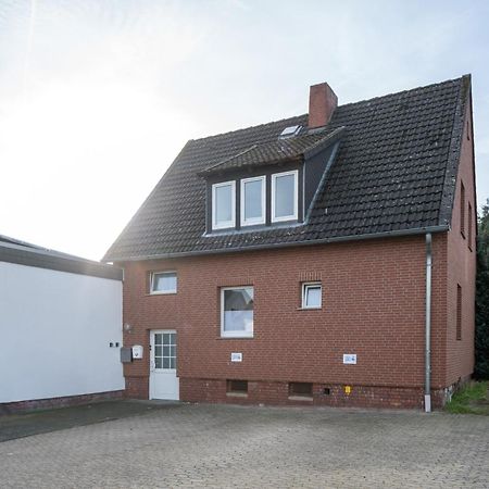 Immo-Vision - Natur Design Apartments, Parkplatz, Kueche Calberlah Buitenkant foto